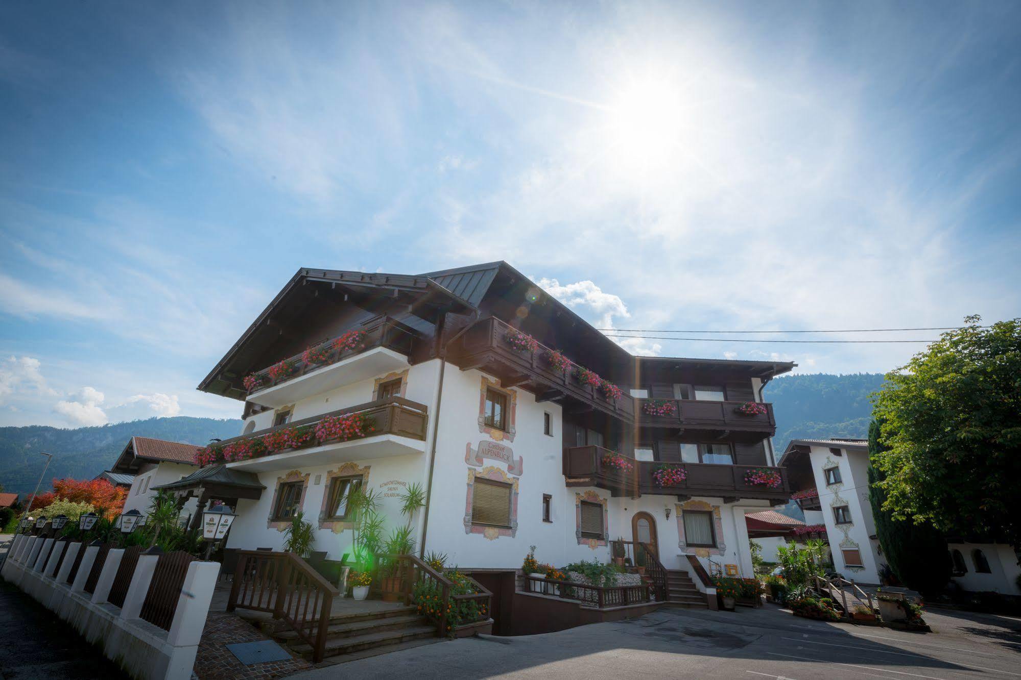 Gasthof Pension Alpenblick Radfeld Kültér fotó