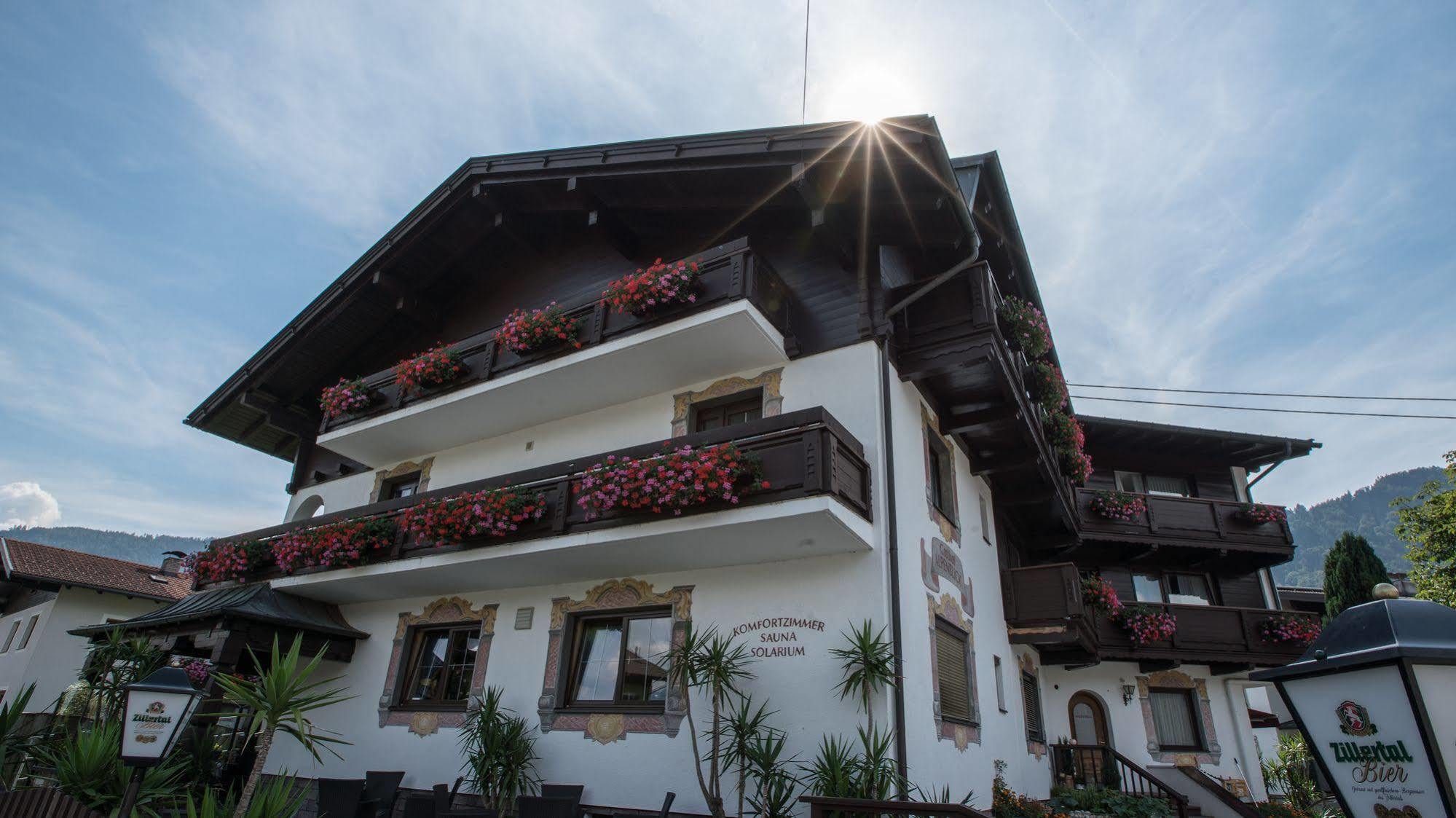 Gasthof Pension Alpenblick Radfeld Kültér fotó