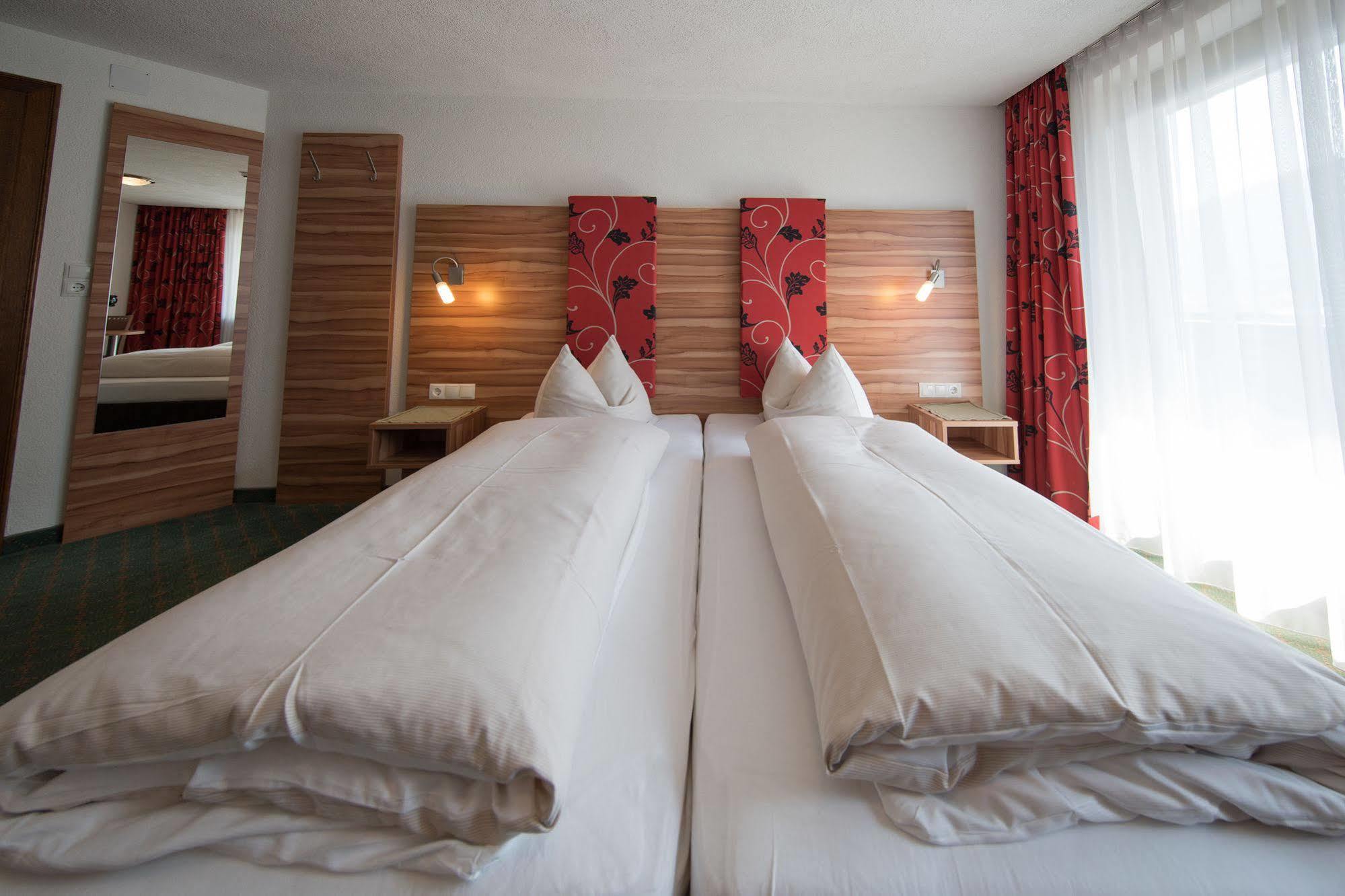 Gasthof Pension Alpenblick Radfeld Kültér fotó